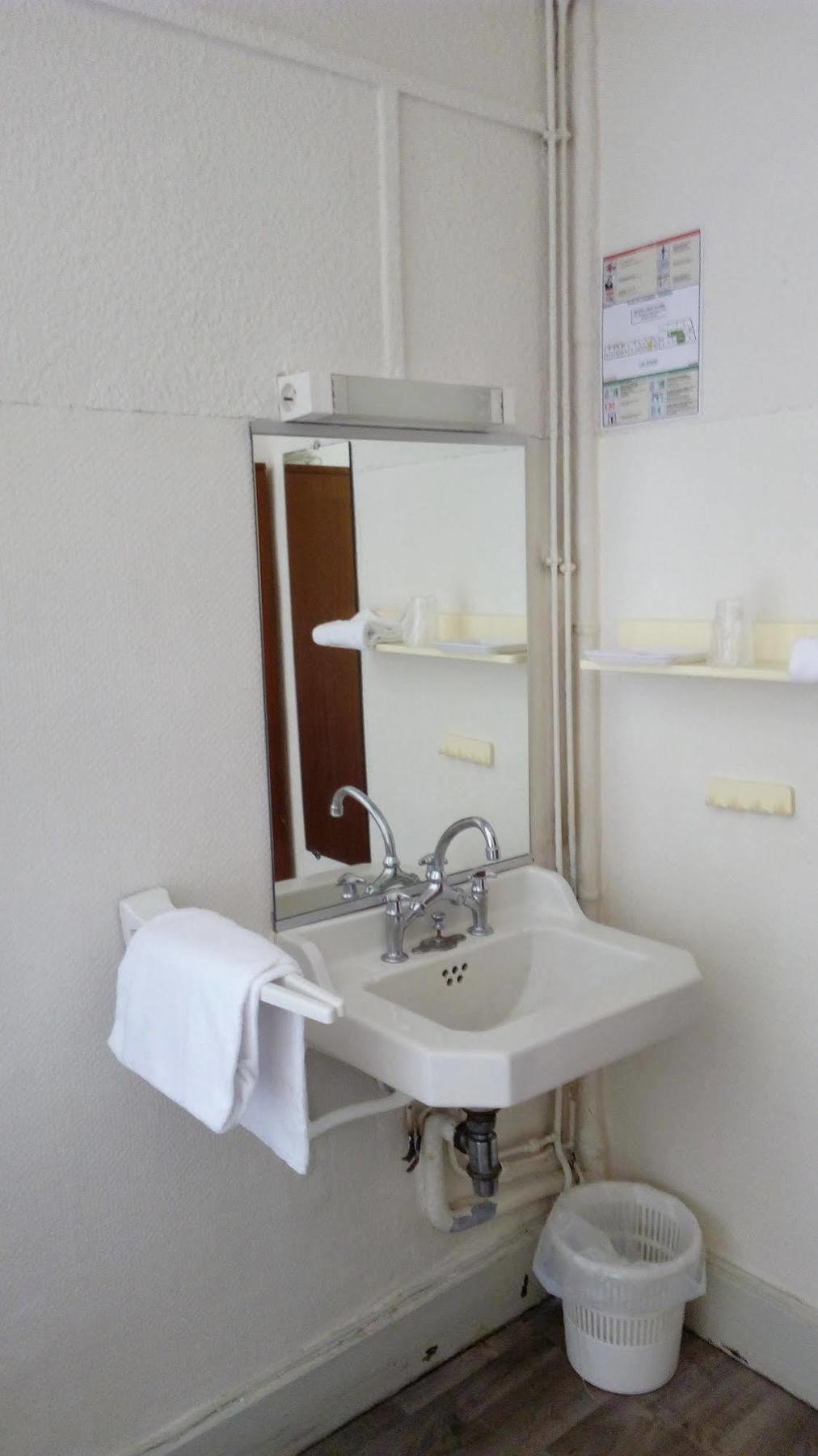 Hotel Nice Flore Vichy Kültér fotó