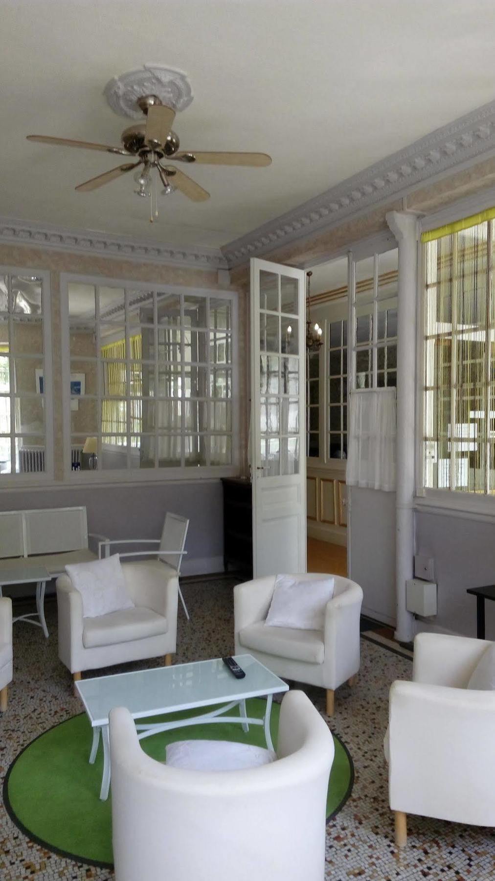 Hotel Nice Flore Vichy Kültér fotó
